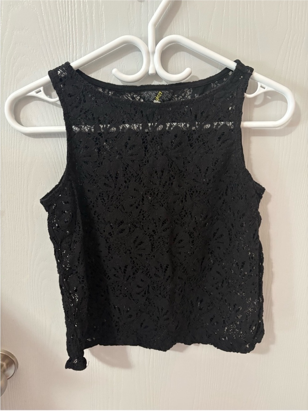 3 for $14 G21 Black Lace Sleeveless Women's Top size small